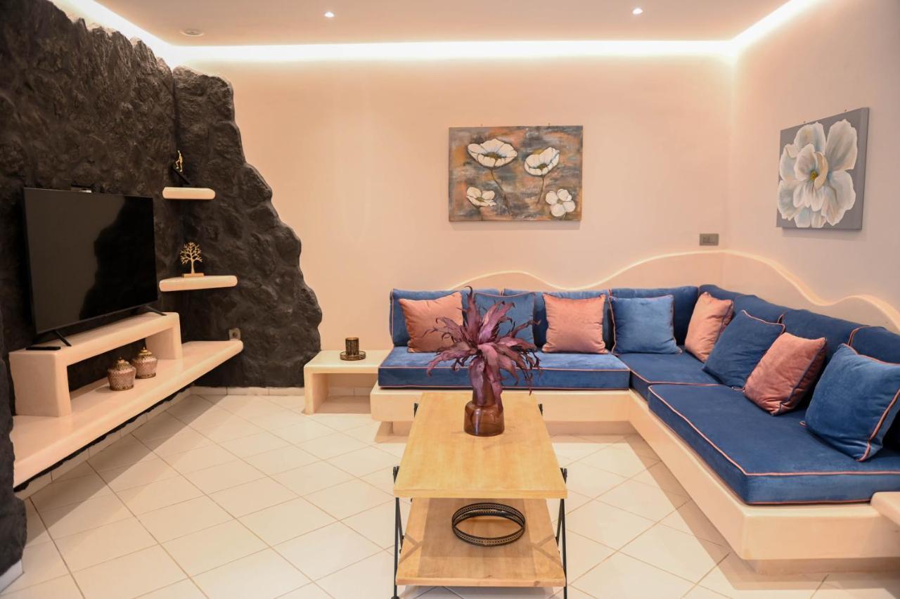 The Rock Luxury Homes Mesaria Exterior photo